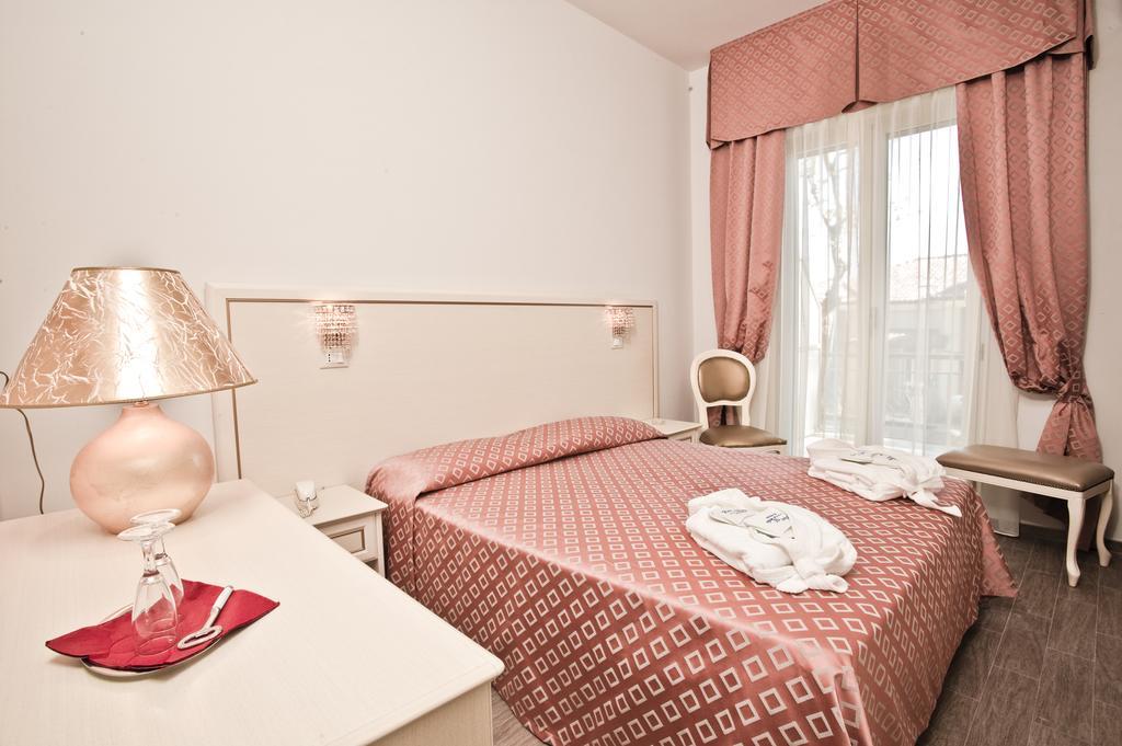 Hotel Nordic Беллария-Иджеа-Марина Номер фото