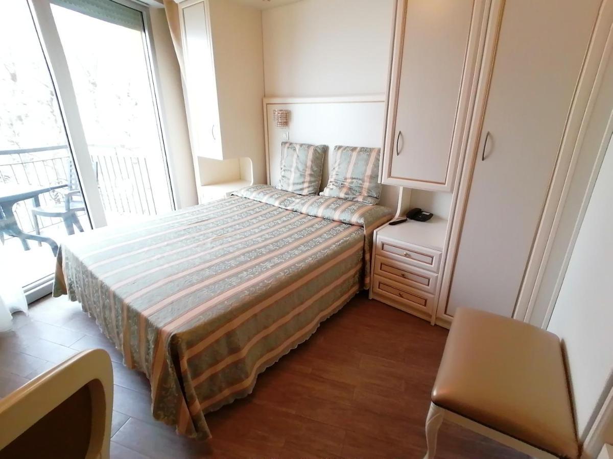 Hotel Nordic Беллария-Иджеа-Марина Экстерьер фото
