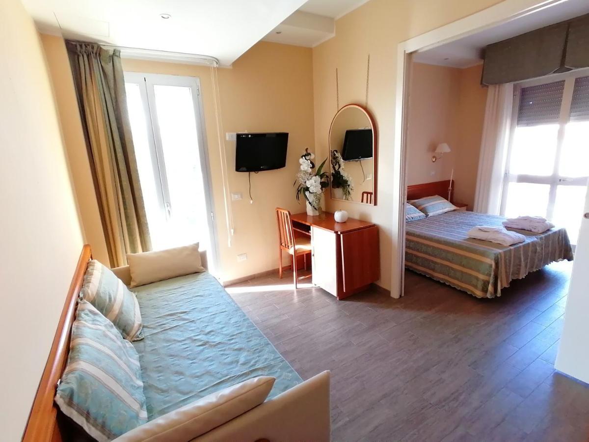 Hotel Nordic Беллария-Иджеа-Марина Экстерьер фото